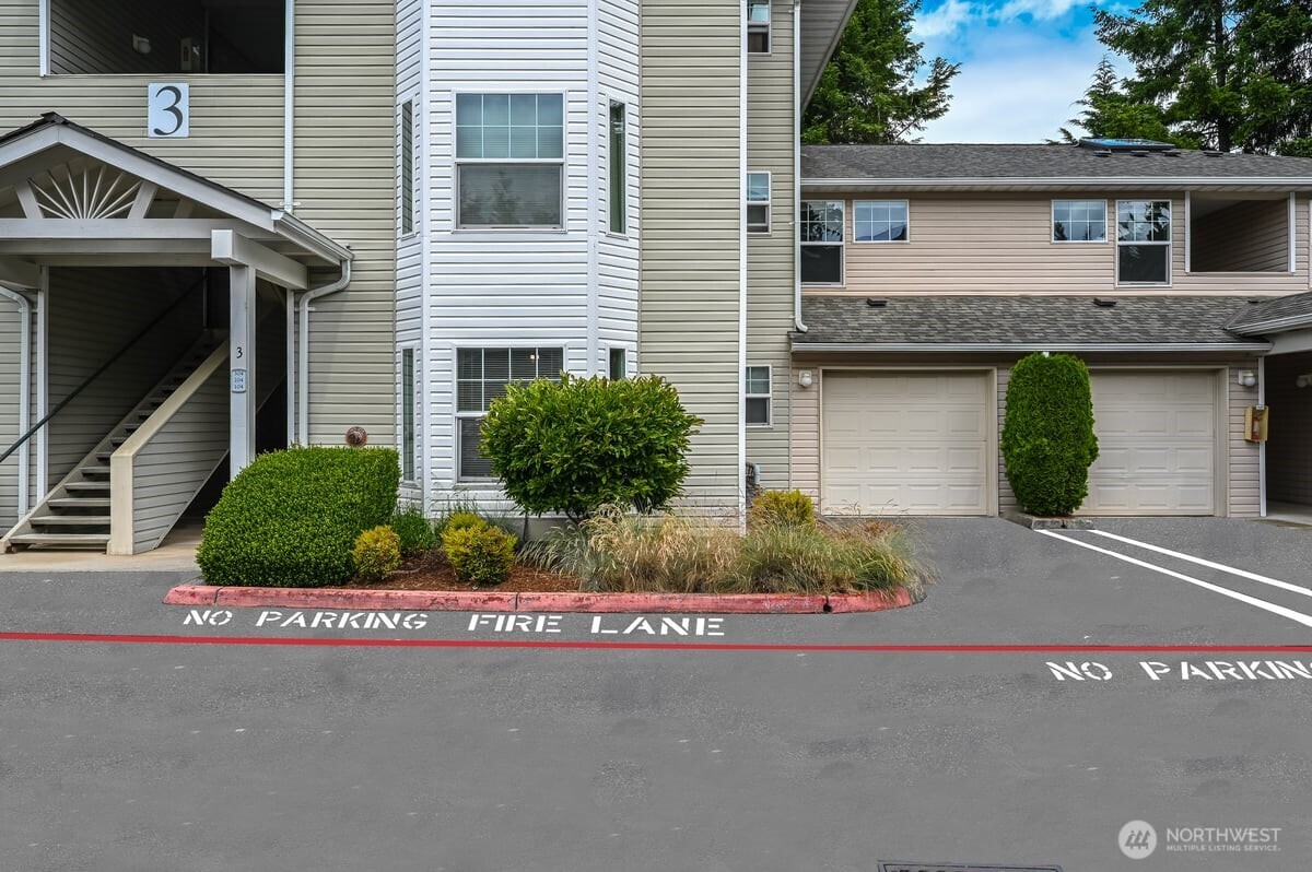 2001 120th Place SE 3-104