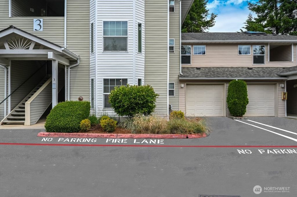 Photo of 2001 120th Place SE #3-104, Everett, WA 98208 (MLS # 2395573)