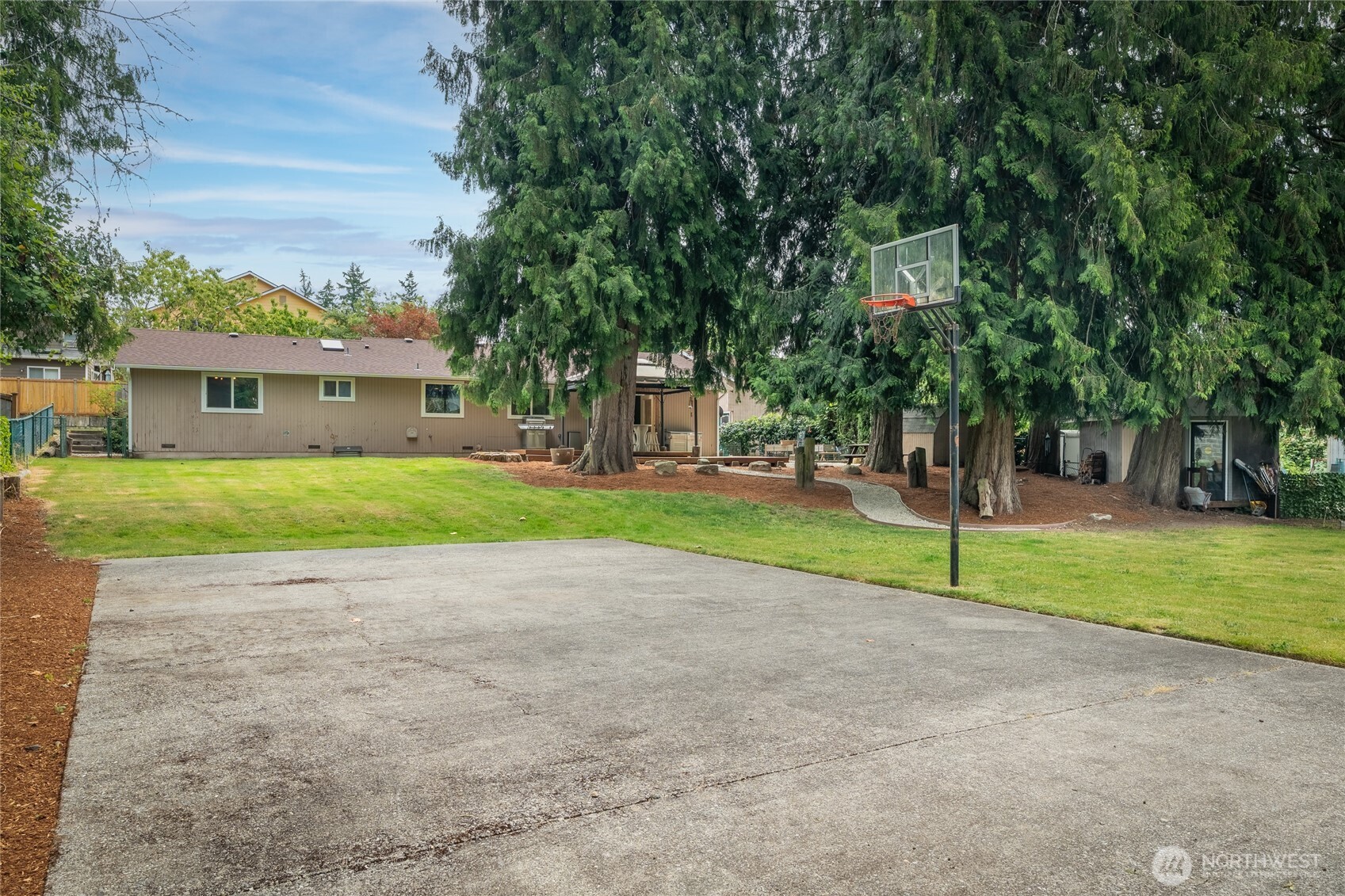 118 W Winesap Road