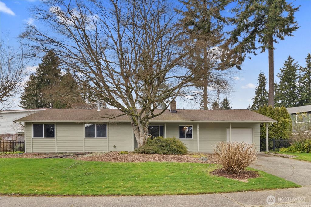 Photo of 14203 123rd Avenue NE, Kirkland, WA 98034 (MLS # 2339676)
