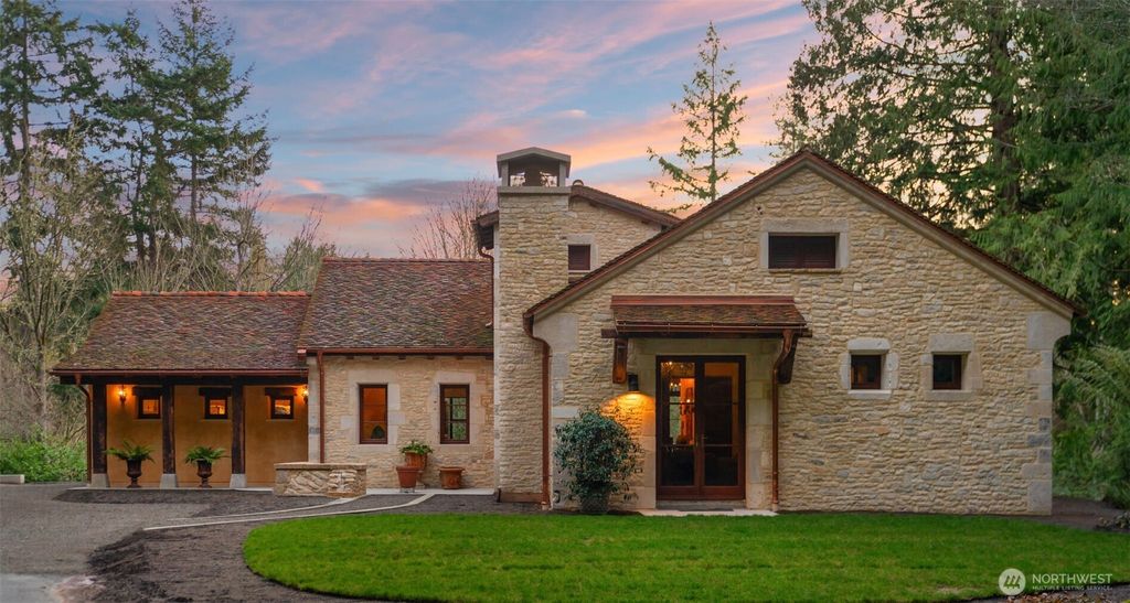 Photo of 11008 N Deer Drive, Woodway, WA 98020 (MLS # 2474672)