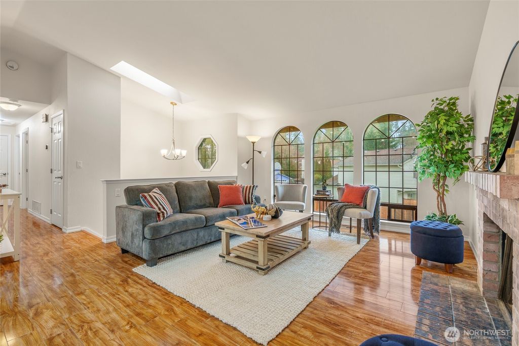 Photo of 4225 SW 337th Place, Federal Way, WA 98023 (MLS # 2485858)