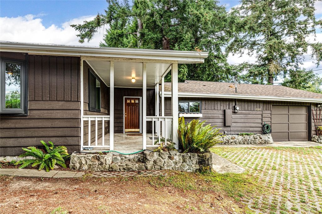 Photo of 21332 Poplar Way, Brier, WA 98036 (MLS # 2259938)