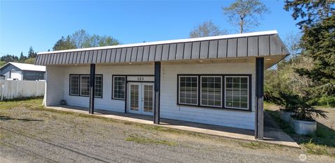 Photo of 123 1st Avenue N, Ilwaco, WA 98624 (MLS # 2524370)