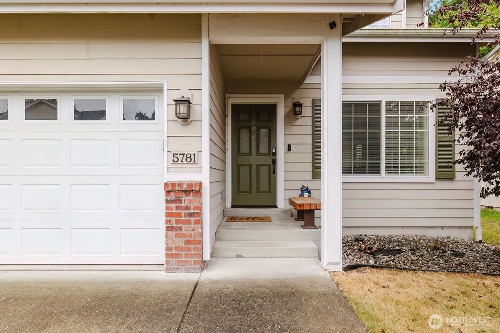 Photo of 5781 Gateway Lane, Bremerton, WA 98311 (MLS # 2582197)