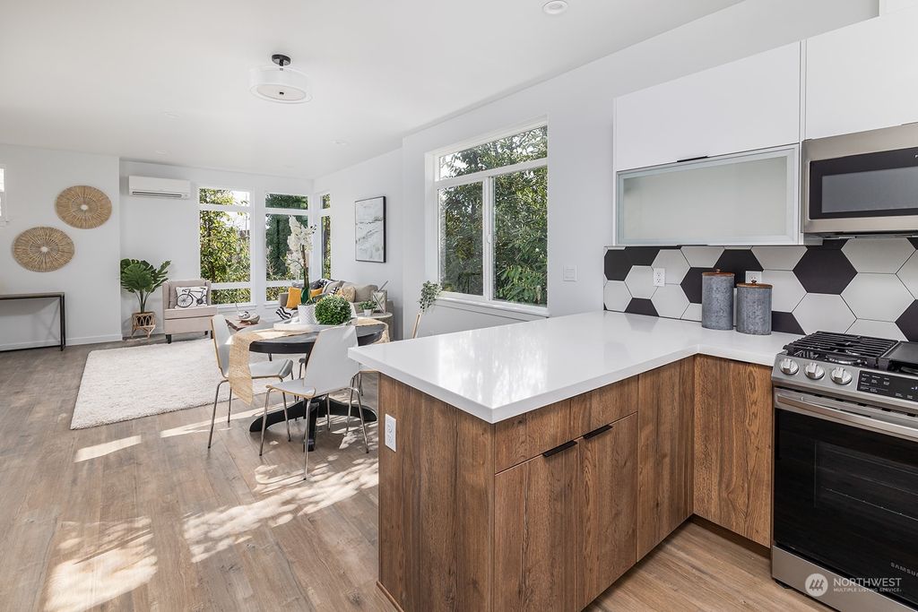 Photo of 1514 A 17th Avenue S, Seattle, WA 98144 (MLS # 2037911)