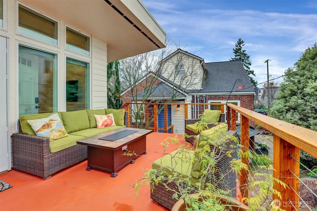 Photo of 6616 Flora Avenue S, Seattle, WA 98108 (MLS # 2458379)