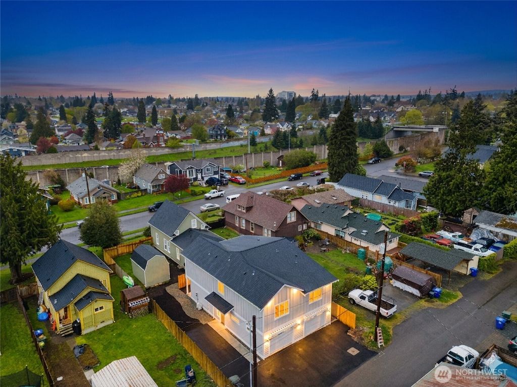 Photo of 2417 Harrison Avenue #C, Everett, WA 98201 (MLS # 2509938)