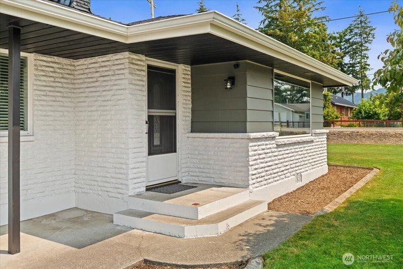 26324 SE 426th Street