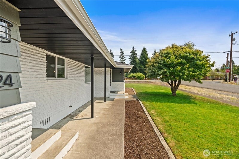 26324 SE 426th Street