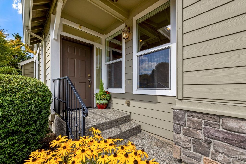 Photo of 23714 NE 134th Place, Redmond, WA 98053 (MLS # 2275173)