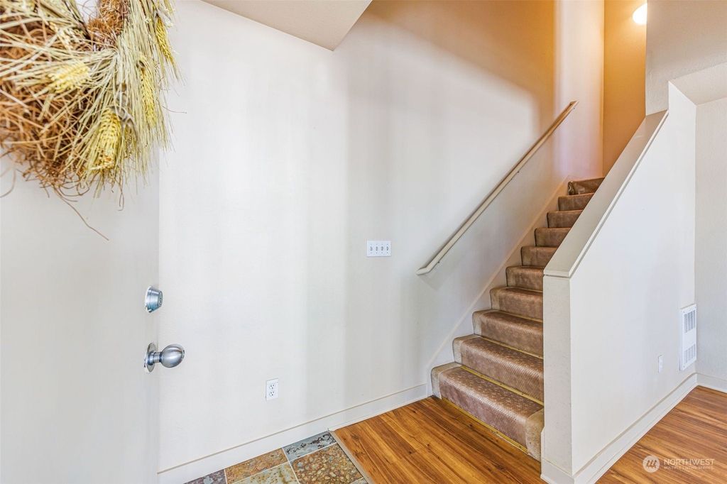 Photo of 6717 Shaffer Avenue S, Seattle, WA 98108 (MLS # 2147998)