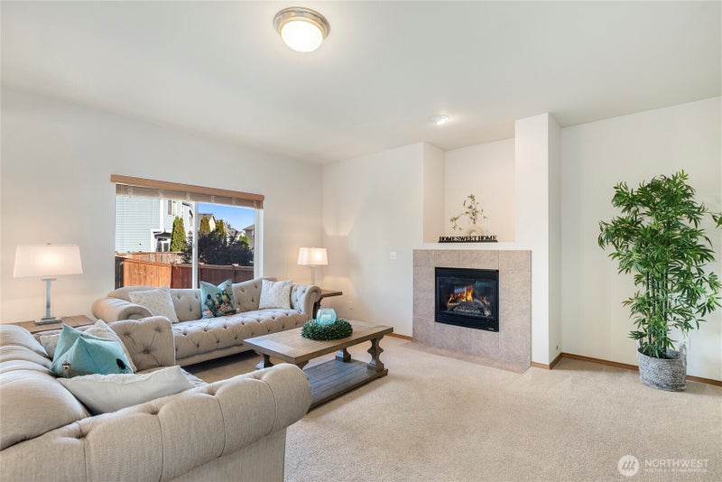 11501 185th Street E
