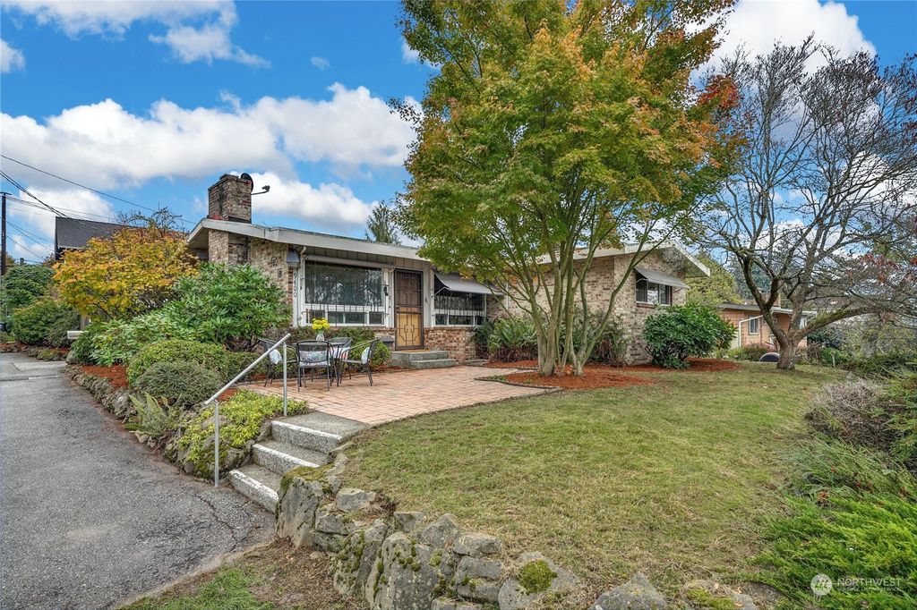 Photo of 9400 38th Avenue S, Seattle, WA 98118 (MLS # 2175971)