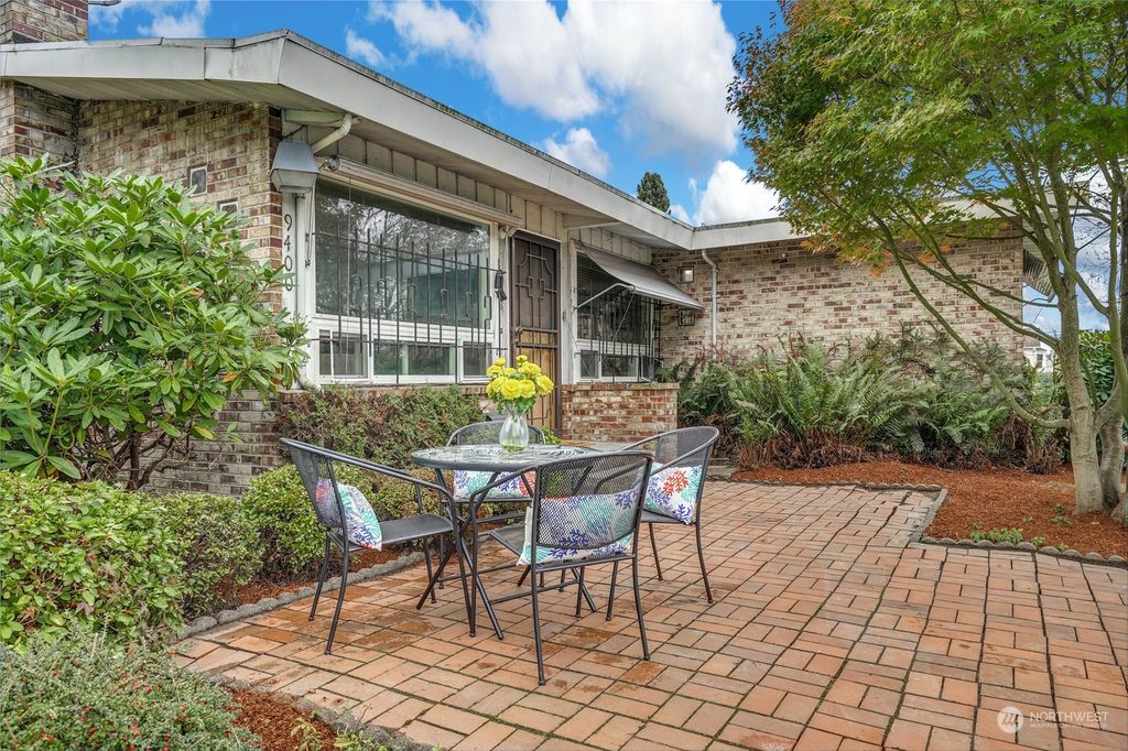 Photo of 9400 38th Avenue S, Seattle, WA 98118 (MLS # 2175971)