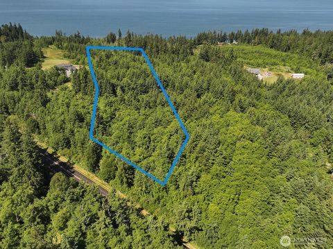 Photo of 0 XXX Saratoga Ridge Road, Langley, WA 98260 (MLS # 2401064)