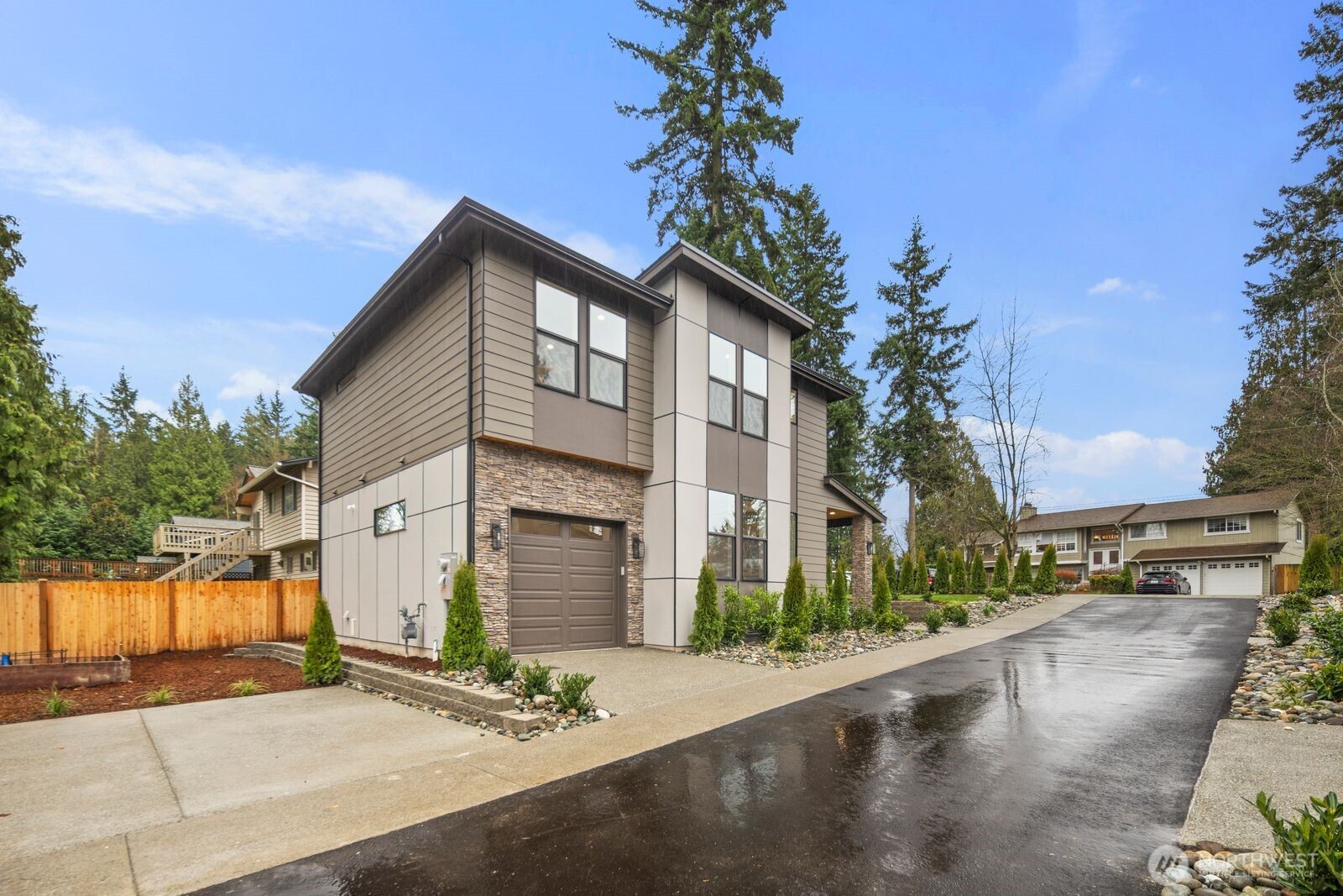 5008 114th Avenue NE 2