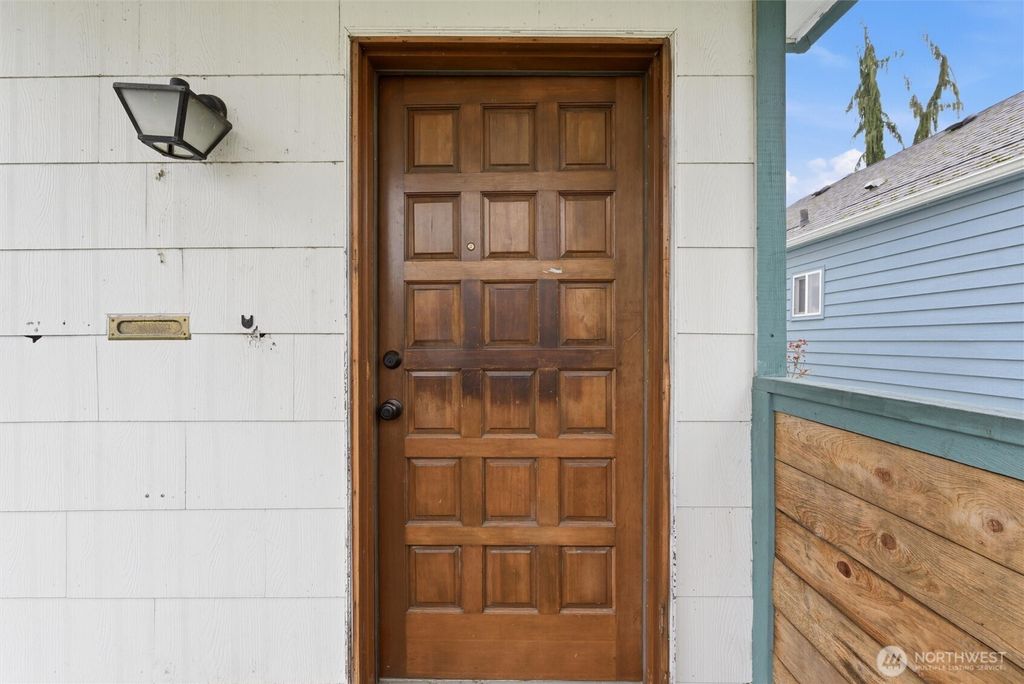 Photo of 1027 Wetmore, Everett, WA 98201 (MLS # 2489826)