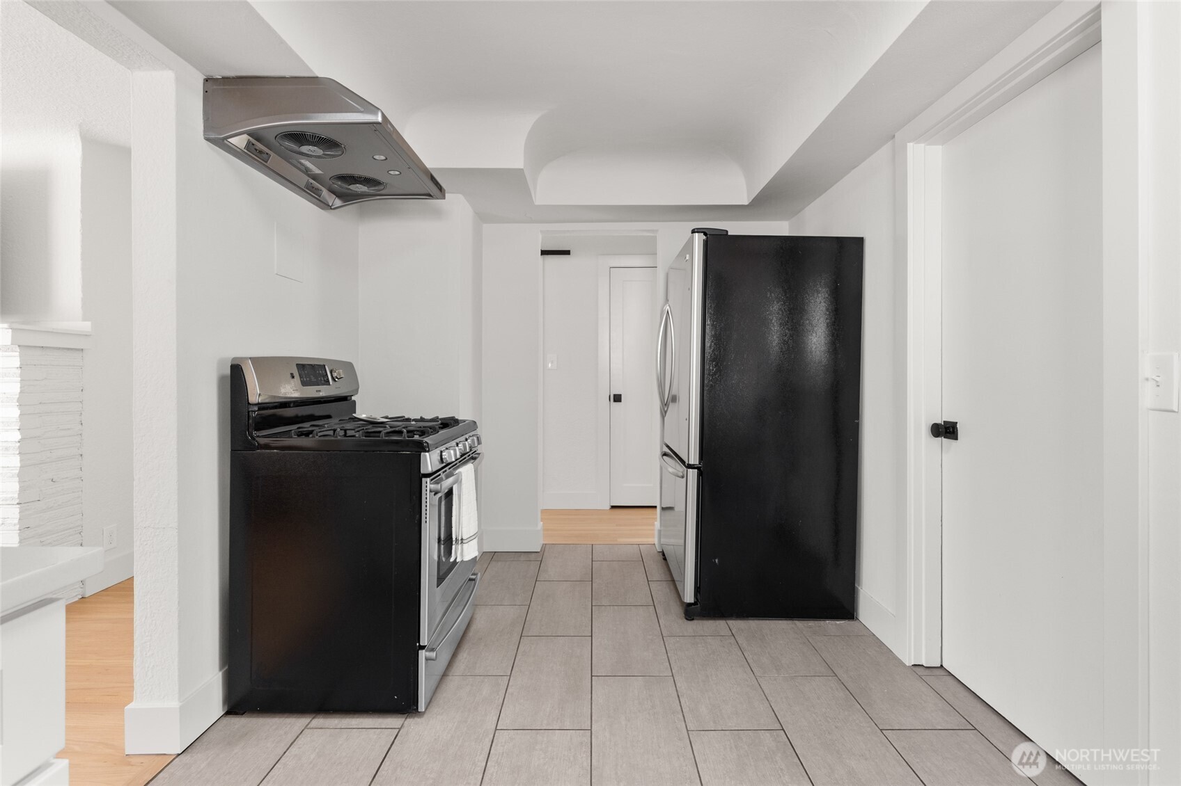 Seattle, Washington 98117, United States, 2 Bedrooms Bedrooms, ,1 BathroomBathrooms,Residential,Active,213473