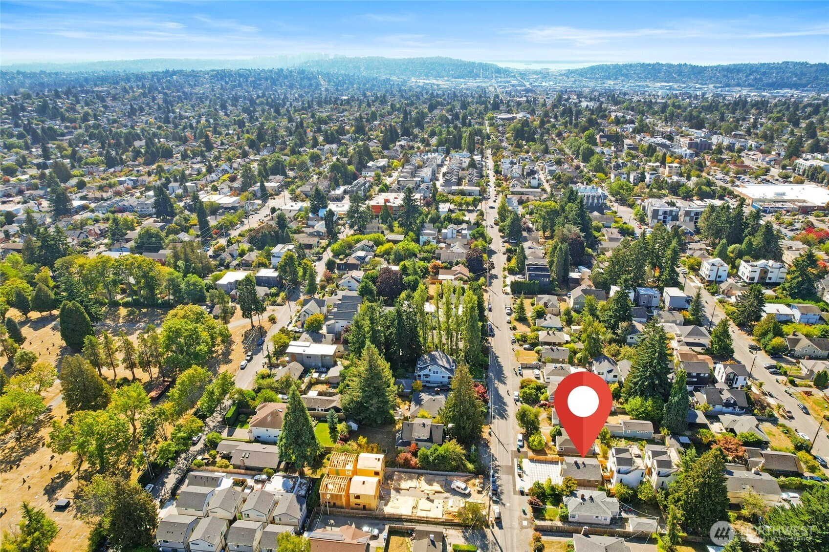 Seattle, Washington 98117, United States, 2 Bedrooms Bedrooms, ,1 BathroomBathrooms,Residential,Active,213473