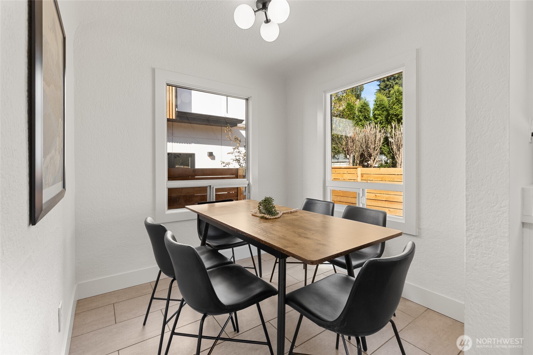 Seattle, Washington 98117, United States, 2 Bedrooms Bedrooms, ,1 BathroomBathrooms,Residential,Active,213473