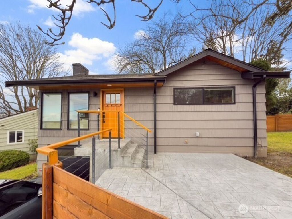 Photo of 3610 11th Avenue W, Seattle, WA 98119 (MLS # 2335007)