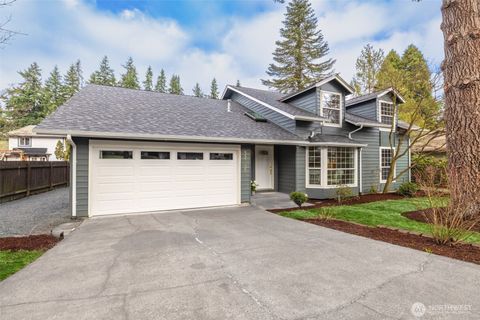Photo of 32135 32nd Avenue SW, Federal Way, WA 98023 (MLS # 2465380)
