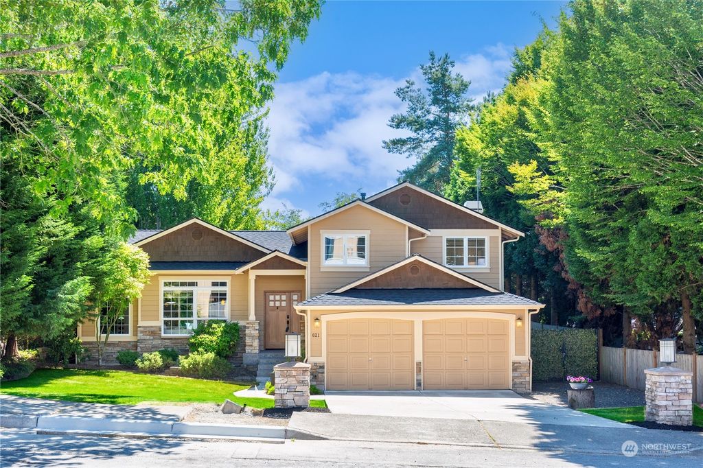 Photo of 621 5th Avenue S, Kirkland, WA 98033 (MLS # 2260704)