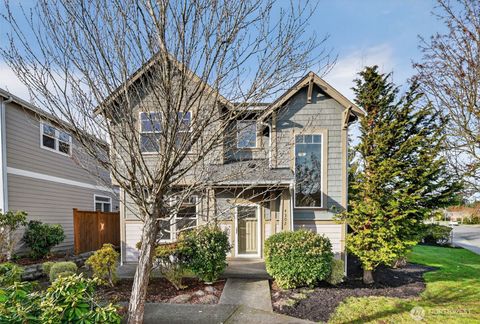 Photo of 4302 25th Street SE, Puyallup, WA 98374 (MLS # 2476061)