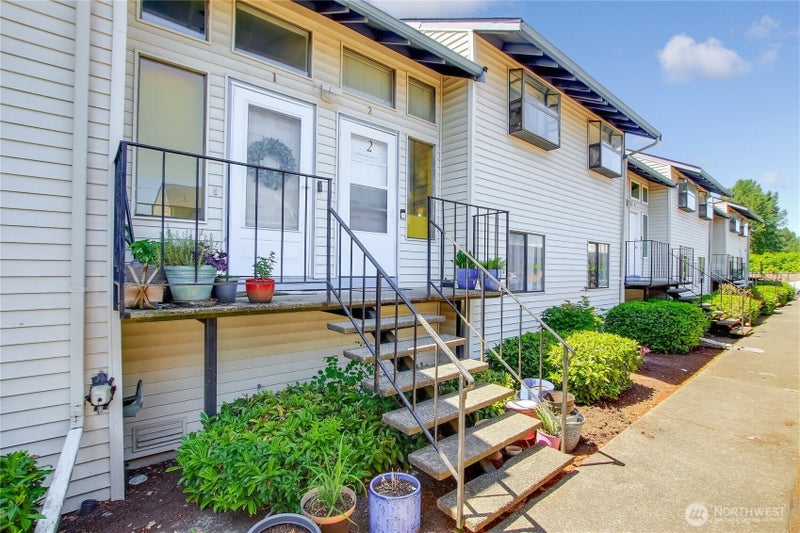 1313 W James Street 2