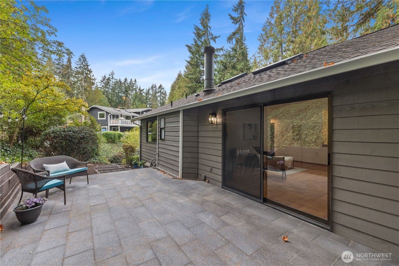 2925 W Lake Sammamish Parkway NE