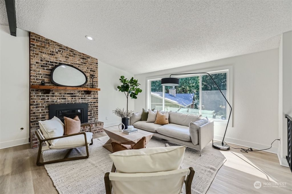 Photo of 6700 178th Place SW, Lynnwood, WA 98037 (MLS # 2255043)