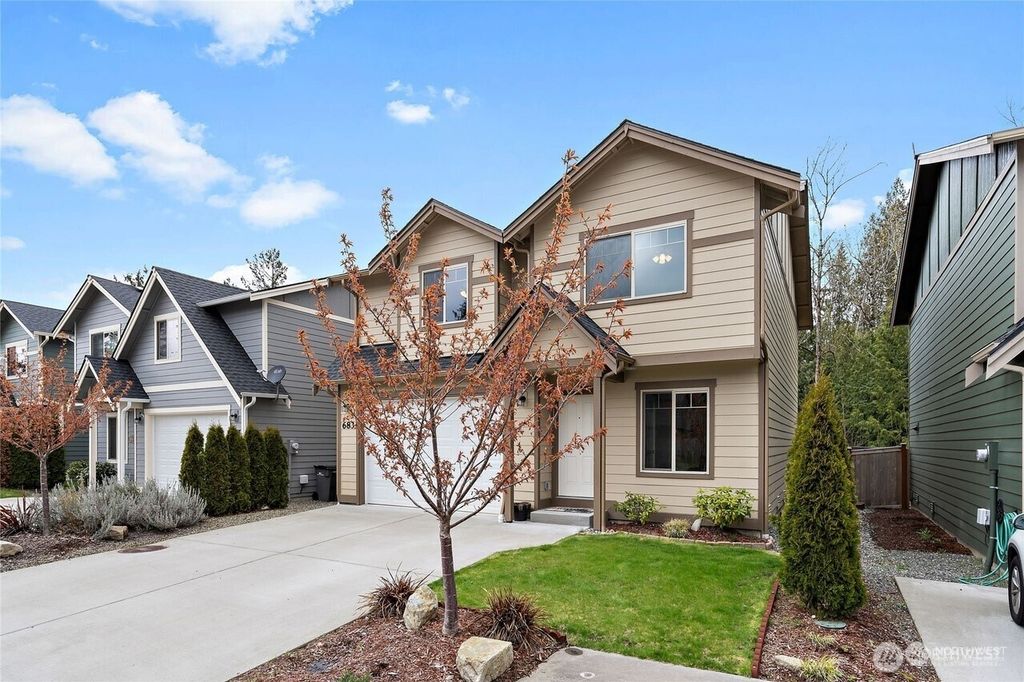 Photo of 683 SE Olga Circle, Port Orchard, WA 98366 (MLS # 2492383)