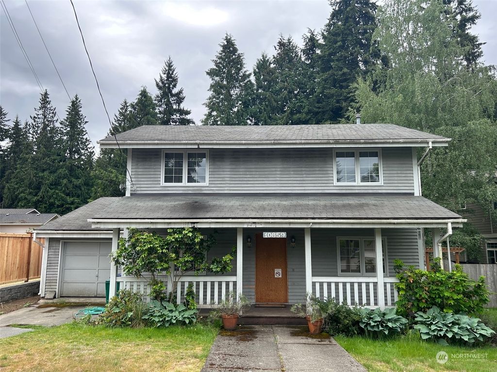 Photo of 10859 NE 47th Street, Kirkland, WA 98033 (MLS # 2075938)