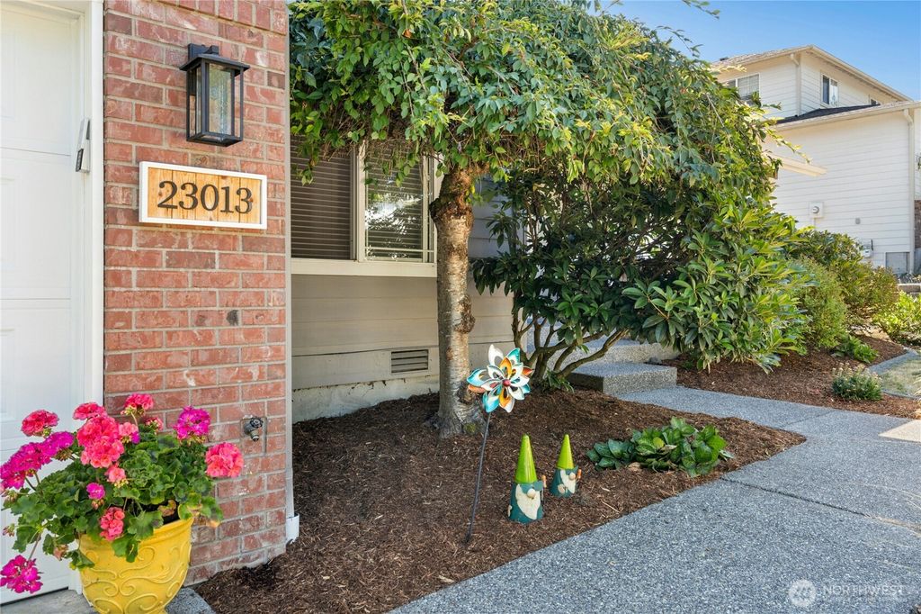Photo of 23013 21st Avenue SE, Bothell, WA 98021 (MLS # 2404873)