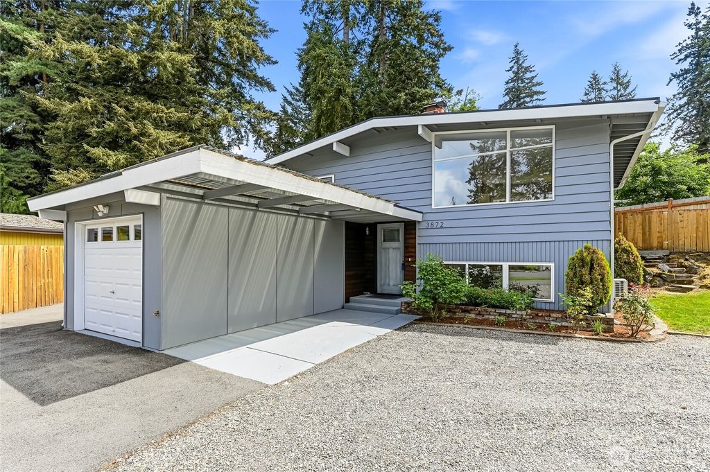 Photo of 3872 139 Avenue SE, Bellevue, WA 98006 (MLS # 2523412)