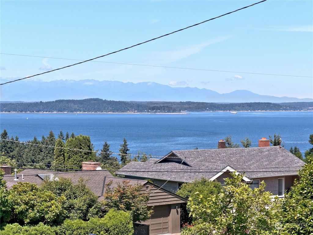 Photo of 7602 44th Avenue SW, Seattle, WA 98136 (MLS # 2140721)