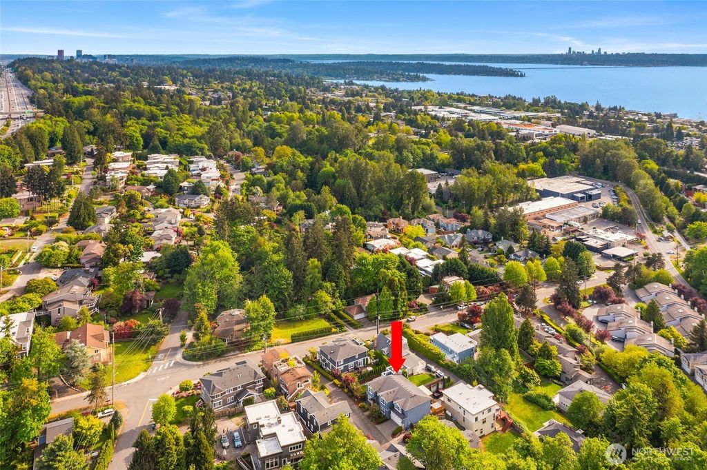 Photo of 1210 Kirkland Avenue, Kirkland, WA 98033 (MLS # 2374108)