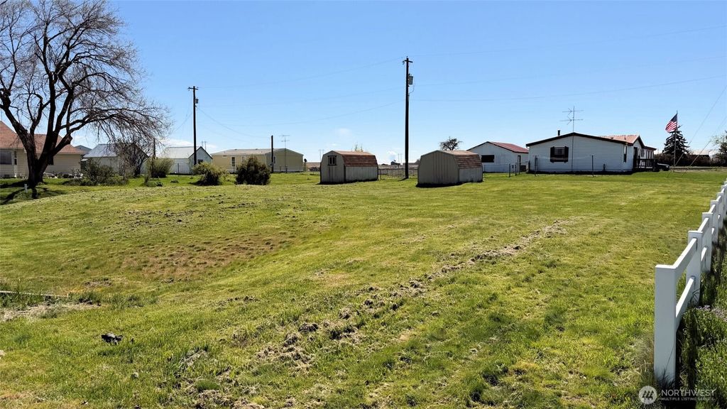 Photo of 0 Adams Street, Davenport, WA 99122 (MLS # 2512798)