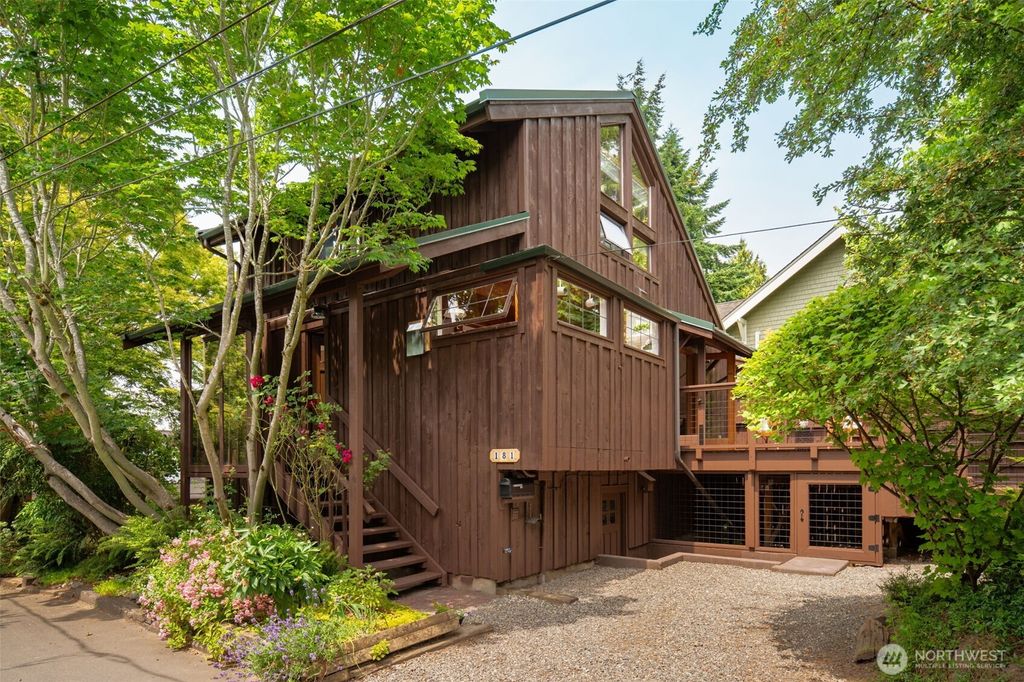 Photo of 181 34th Avenue E, Seattle, WA 98112 (MLS # 2398199)
