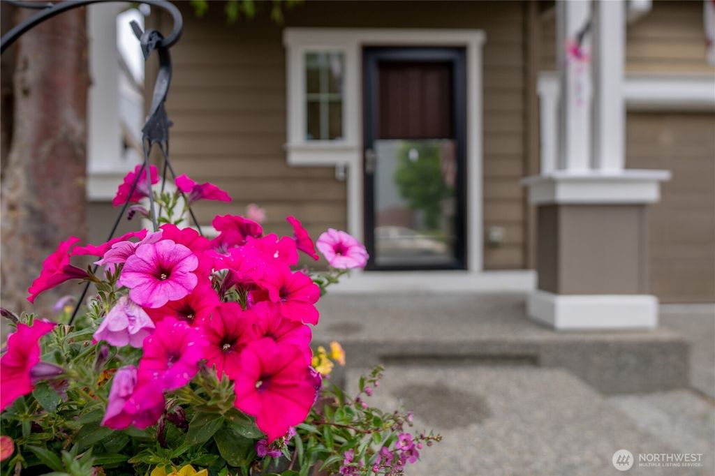 Photo of 7615 14th Street SE, Lake Stevens, WA 98258 (MLS # 2387963)