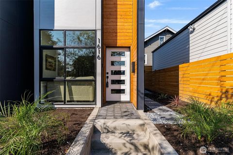 Photo of 1616 S Juneau Street, Seattle, WA 98108 (MLS # 2432842)