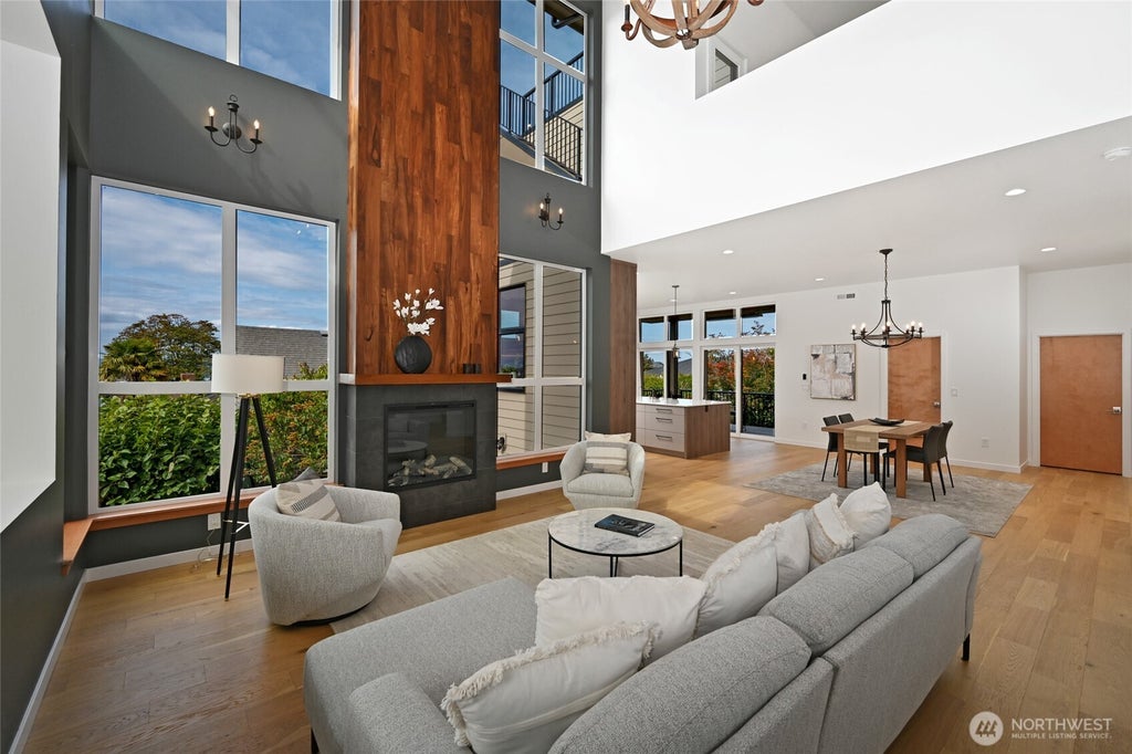Photo of 2410 NW Neptune Place, Seattle, WA 98117 (MLS # 2580785)