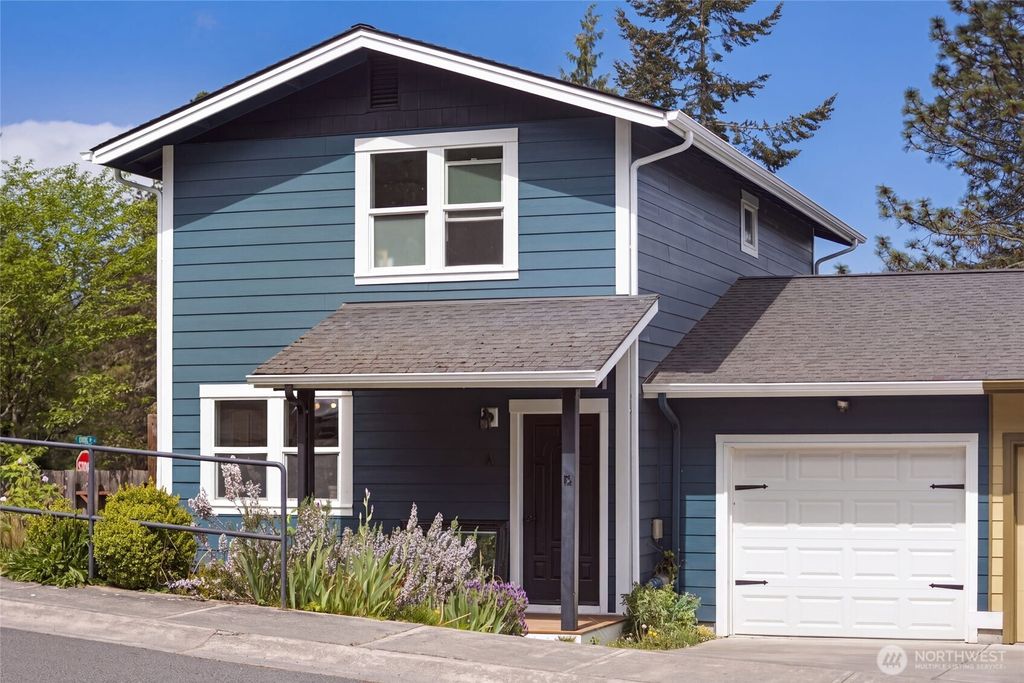 Photo of 1014 Park Street #1A, Friday Harbor, WA 98250 (MLS # 2521805)