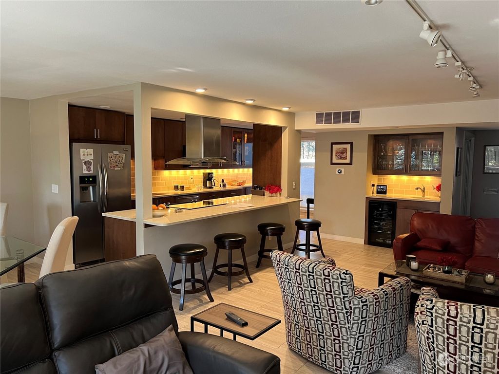 Photo of 1520 NE 140th St St #C3, Seattle, WA 98125 (MLS # 2258827)