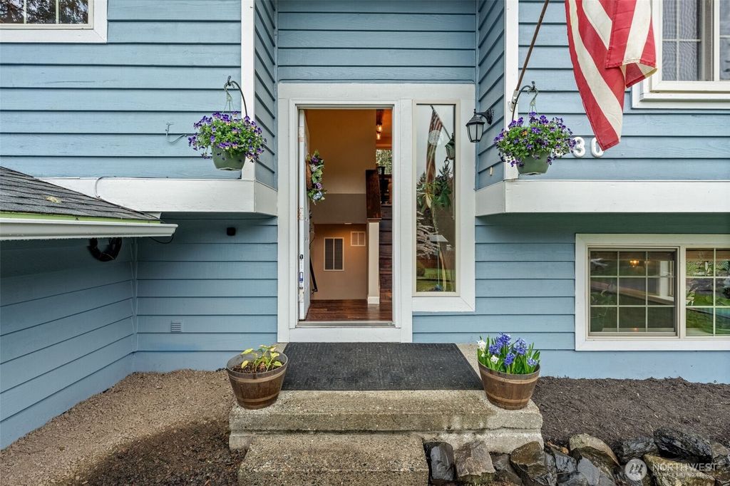 Photo of 1030 Hillandale Drive E, Port Orchard, WA 98366 (MLS # 2496502)