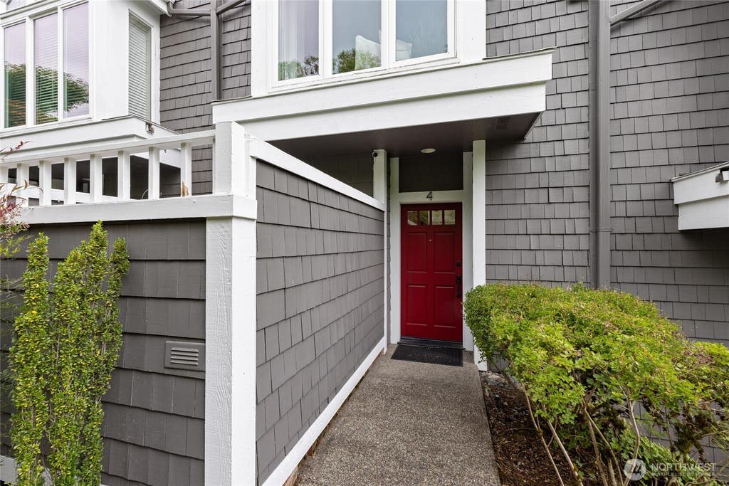 Photo of 2405 N 30th Street #4, Tacoma, WA 98407 (MLS # 2548269)