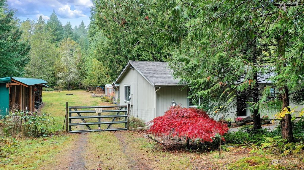 Photo of 26911 312th Avenue SE, Ravensdale, WA 98051 (MLS # 2012747)