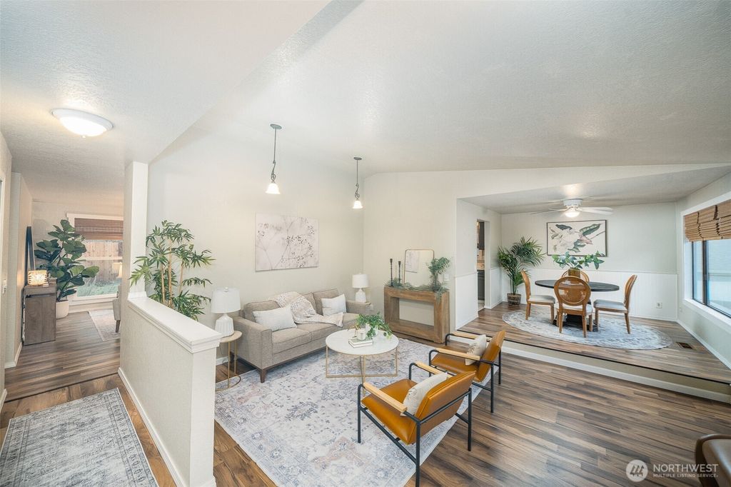 Photo of 809 Cardigan Street NW, Olympia, WA 98502 (MLS # 2463907)