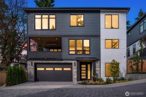 Photo of 11218 NE 67th Street #3, Kirkland, WA 98033 (MLS # 2445122)